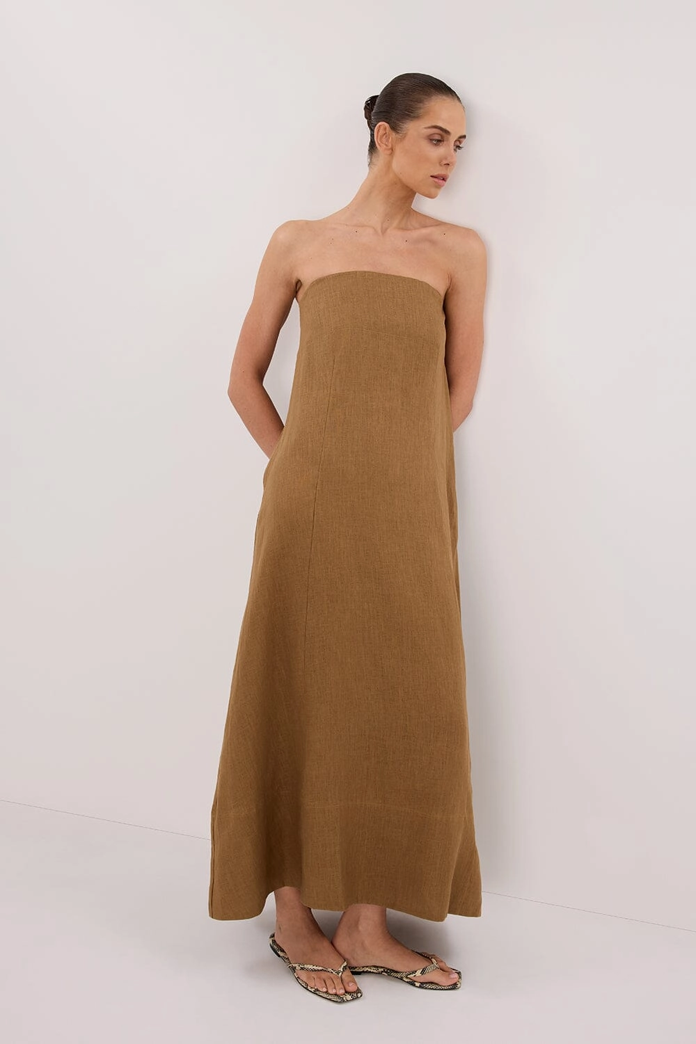 KINSLEY FERN LINEN STRAPLESS MIDI DRESS