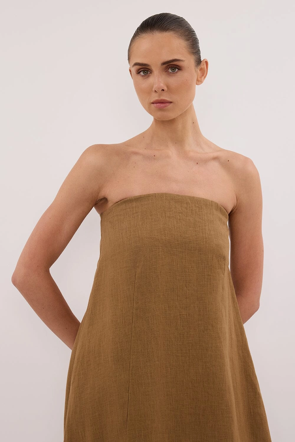 KINSLEY FERN LINEN STRAPLESS MIDI DRESS