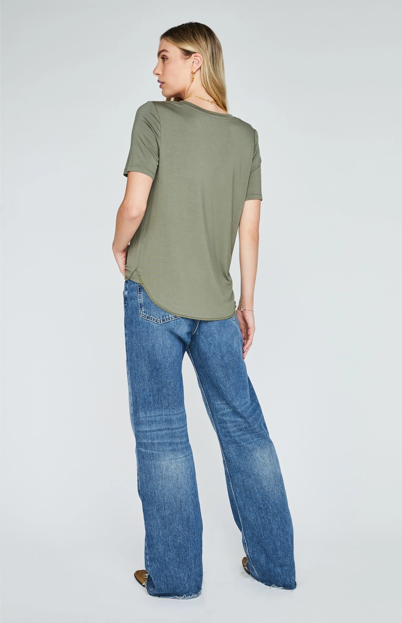 Lewis Tee
