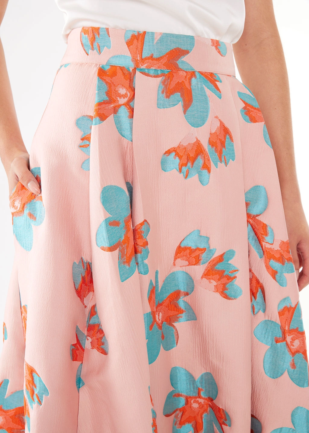 Olivia Skirt Pink Plumeria Jacquard