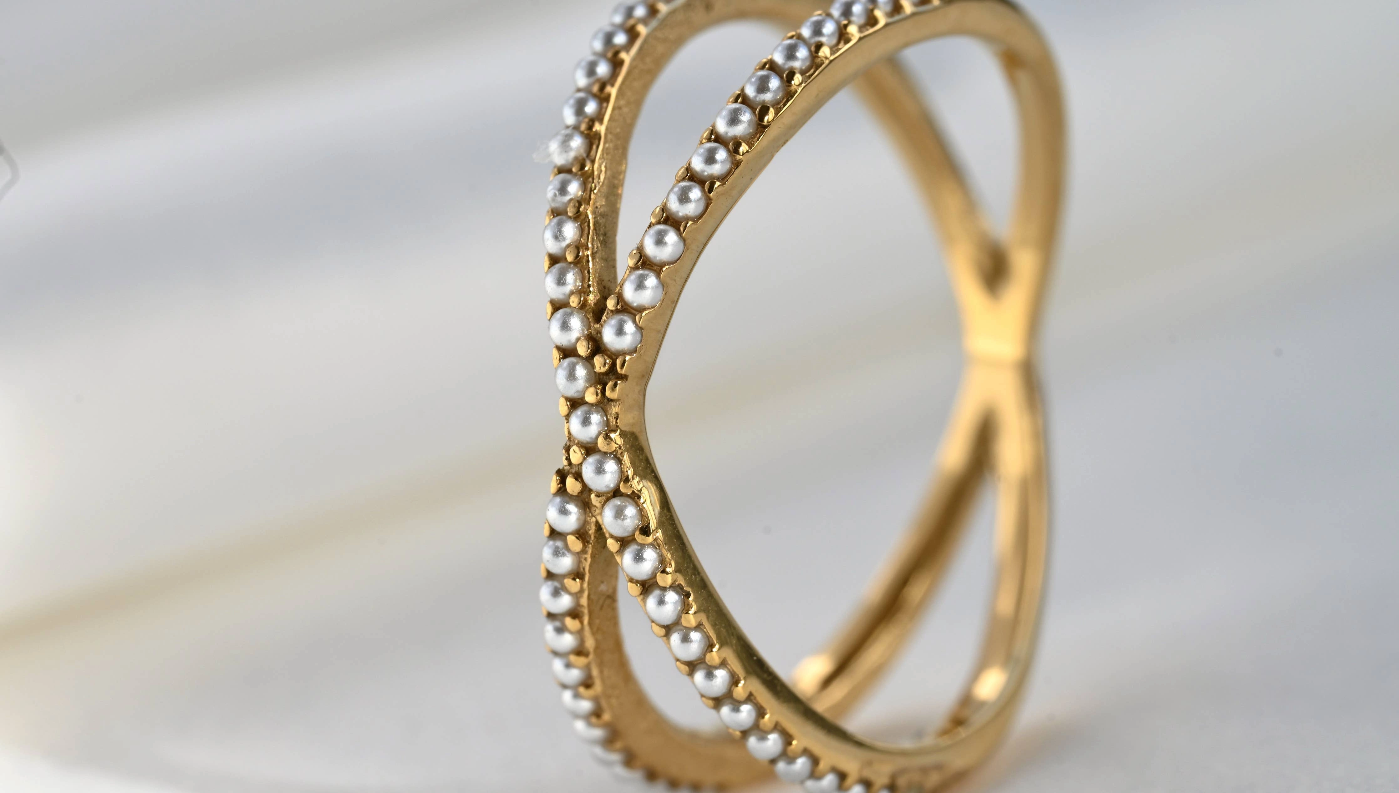 Pave Pearl Criss Cross Ring - Waterproof Gold X Pearl Ring